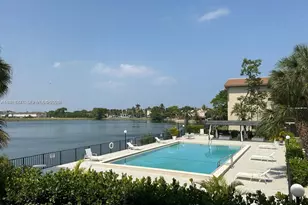 605 Ives Dairy Rd, Miami, FL 33179 - Photo 13