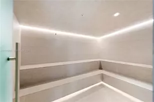 900 Biscayne Blvd, Miami, FL 33132 - Photo 35