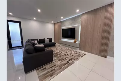 10431 NW 82nd St #1, Doral, FL 33178 - Photo 3