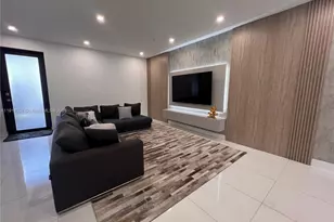 10431 NW 82nd St, Doral, FL 33178 - Photo 3