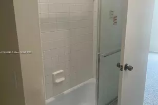 10784 N Kendall Dr, Miami, FL 33176 - Photo 9