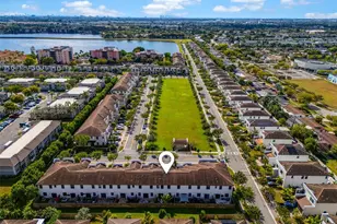 245 NE 210th St, Miami, FL 33179 - Photo 41