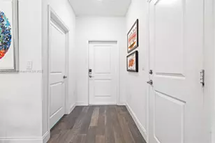 245 NE 210th St, Miami, FL 33179 - Photo 3