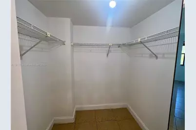 9961 NW 9th St Cir #8-18, Miami, FL 33172 - Photo 17