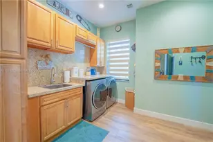 13372 SW 40th St, Davie, FL 33330 - Photo 11