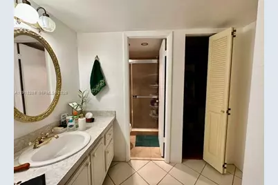1400 Saint Charles Pl #612, Pembroke Pines, FL 33026 - Photo 9