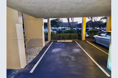 1400 Saint Charles Pl #612, Pembroke Pines, FL 33026 - Photo 3