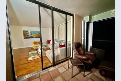 1400 Saint Charles Pl #612, Pembroke Pines, FL 33026 - Photo 15