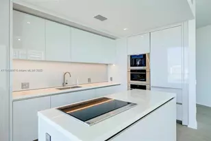 18975 Collins Ave, Sunny Isles Beach, FL 33160 - Photo 7