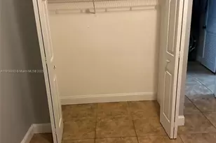 19155 NW 67th Pl, Hialeah, FL 33015 - Photo 9