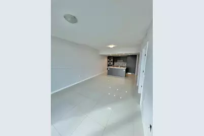 7875 NW 107th Ave #514, Doral, FL 33178 - Photo 7