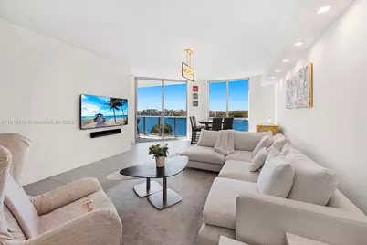 17111 Biscayne Blvd #606, North Miami Beach, FL 33160 - Photo 1