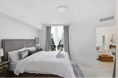 350 S Miami Ave #1205, Miami, FL 33130 - Photo 17