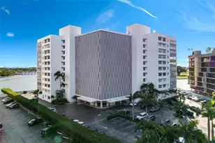 9102 W Bay Harbor Dr, Bay Harbor Islands, FL 33154 - Photo 33