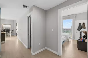 900 Biscayne Blvd, Miami, FL 33132 - Photo 3