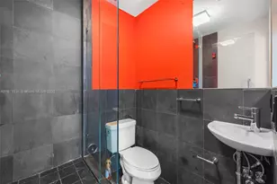 900 Biscayne Blvd, Miami, FL 33132 - Photo 9