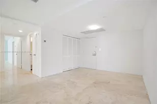 5101 Collins Ave, Miami Beach, FL 33140 - Photo 13