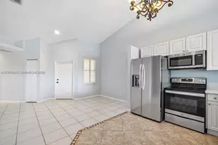 2437 S Coral Trace Cir, Delray Beach, FL 33445 - Photo 7