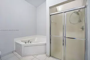 2437 S Coral Trace Cir, Delray Beach, FL 33445 - Photo 17