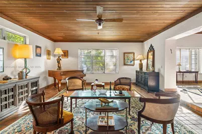 3586 Flamingo Dr, Miami Beach, FL 33140 - Photo 5