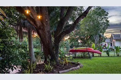 901 W Tropical Way, Plantation, FL 33317 - Photo 47