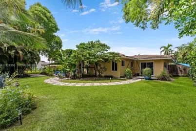 901 W Tropical Way, Plantation, FL 33317 - Photo 35