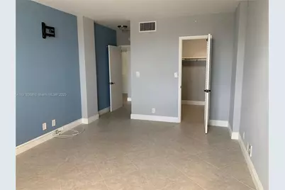 1455 N Treasure Dr #2M, North Bay Village, FL 33141 - Photo 11