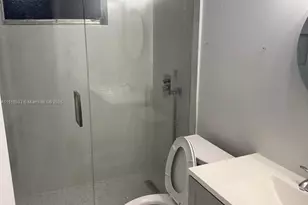 2461 SW 82nd Ave, Davie, FL 33324 - Photo 5