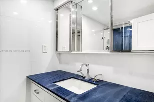 5225 Collins Ave, Miami Beach, FL 33140 - Photo 13