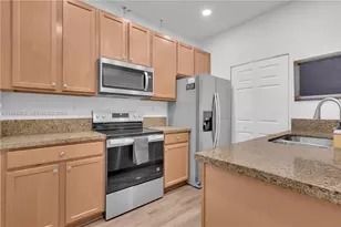 1516 SW 147th Ave, Pembroke Pines, FL 33027 - Photo 3