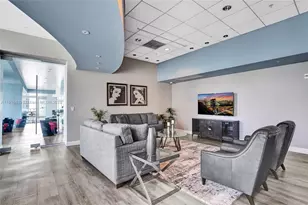 300 S Biscayne Blvd, Miami, FL 33131 - Photo 37