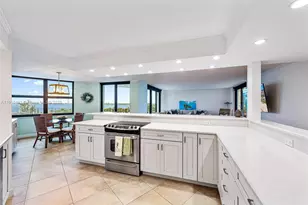 5420 N Ocean Dr, Singer Island, FL 33404 - Photo 11
