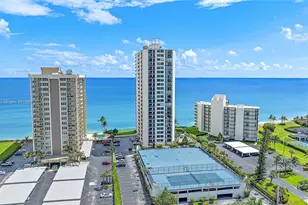 5420 N Ocean Dr, Singer Island, FL 33404 - Photo 3