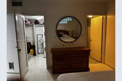 5401 Collins Ave #814, Miami Beach, FL 33140 - Photo 27