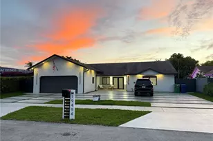 19494 NW 61st Ave, Hialeah, FL 33015 - Photo 1