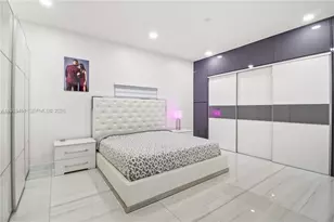 19494 NW 61st Ave, Hialeah, FL 33015 - Photo 5