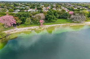 19494 NW 61st Ave, Hialeah, FL 33015 - Photo 23