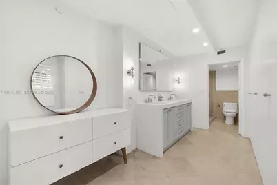 605 Ocean Dr #2L, Key Biscayne, FL 33149 - Photo 23