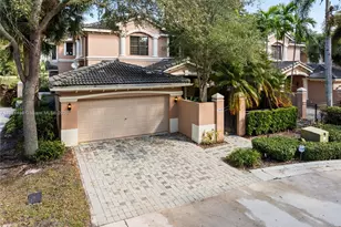 2649 Center Ct Dr, Weston, FL 33332 - Photo 1