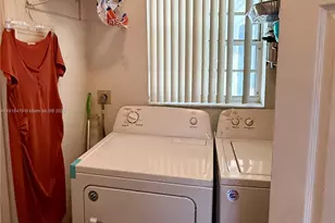 1060 New Parkview Pl, Haverhill, FL 33417 - Photo 5