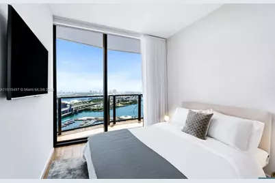 398 NE 5th St #2310, Miami, FL 33132 - Photo 5