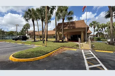 4940 E Sabal Palm Blvd #302, Tamarac, FL 33319 - Photo 19