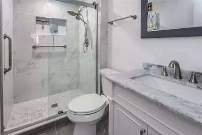 580 Egret Dr #124, Hallandale Beach, FL 33009 - Photo 19