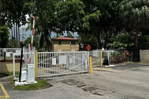 12035 NE 2nd Ave, North Miami, FL 33161 - Photo 15