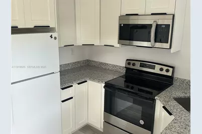 1308 NW 13th Ct, Fort Lauderdale, FL 33311 - Photo 35