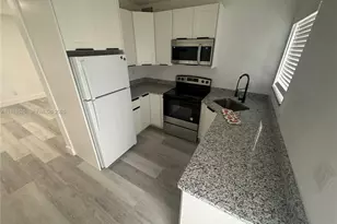 1308 NW 13th Ct, Fort Lauderdale, FL 33311 - Photo 9