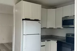 1308 NW 13th Ct, Fort Lauderdale, FL 33311 - Photo 37