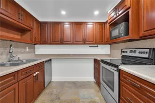 9823 SW 93rd Terrace, Miami, FL 33176 - Photo 11