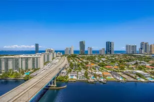 19195 NE 36th Ct, Aventura, FL 33180 - Photo 3