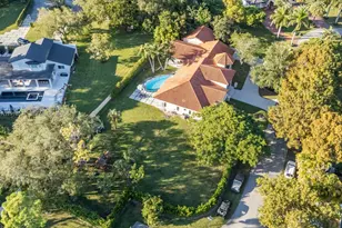 18326 SW 83rd Pl, Palmetto Bay, FL 33157 - Photo 1